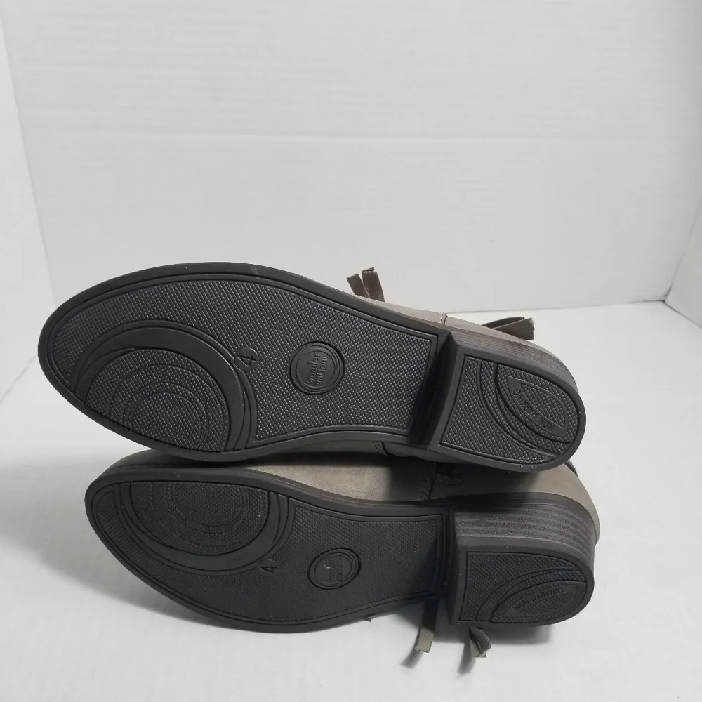 WONDER NATION GIRL'S HEELED TAUPE BOOTS SIZE 4
